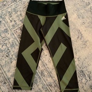 Adidas cropped leggings. NWOT.